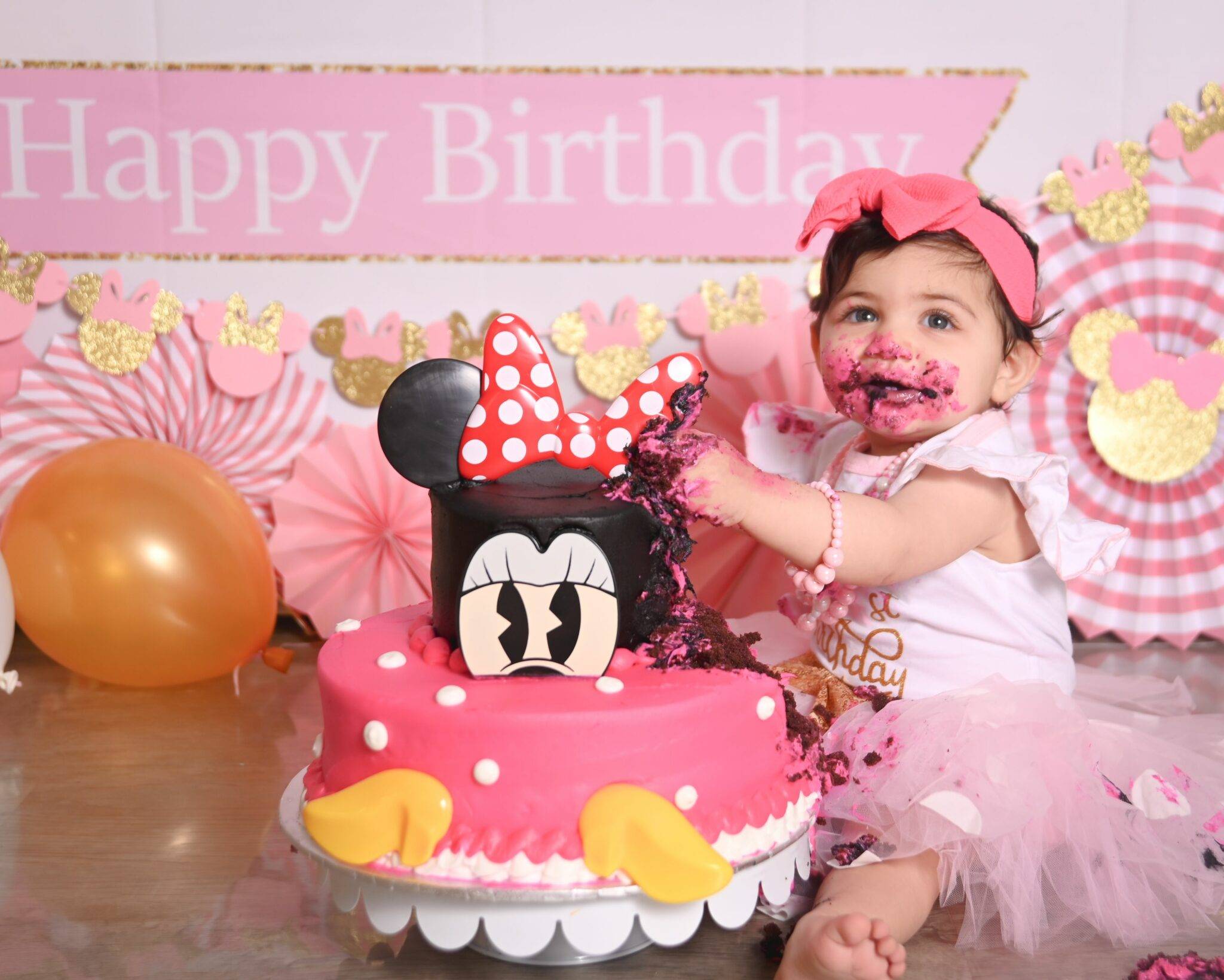 cake smash photography in studio, saint paul, Minnesota