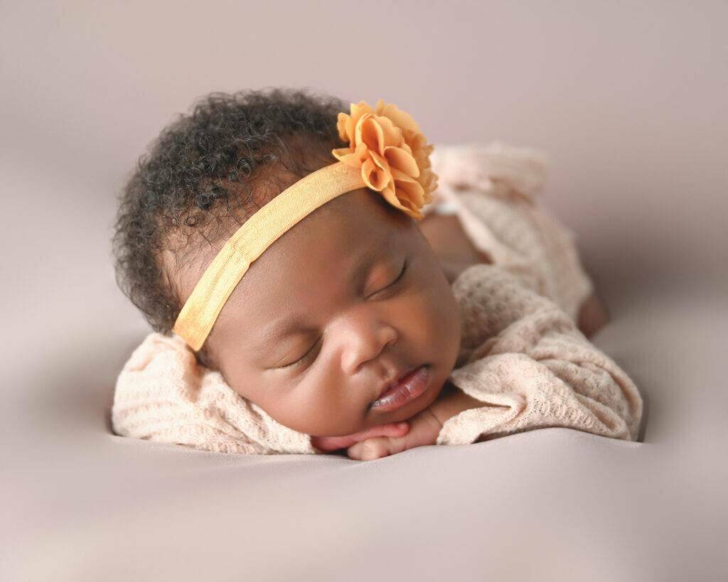 posed newborn photography in saint paul, Minnesota