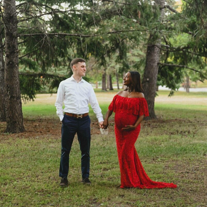 Maternity Photography in Nature: Best Outdoor Locations in The Twin Cities, Minnesota for Stunning Shots cover Maternity Photography in Nature: Best Outdoor Locations in The Twin Cities, Minnesota for Stunning Shots cover
